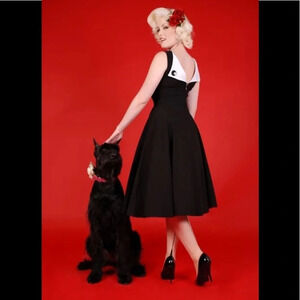 Jazmin Circle Black Swing Dress from Bettie Page (Tatyana)